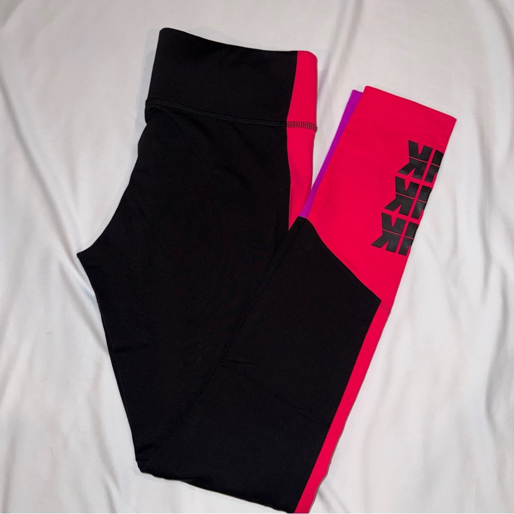 PINK Victoria's‎ Secret Black and Hot Pink Colorblock Leggings